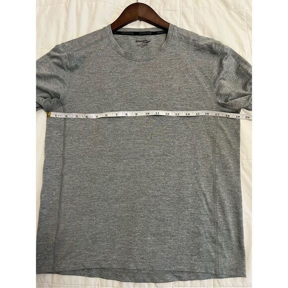 SAUCONY SHORT SLEEVE ATHLETIC T-SHIRT - Picture 8 of 14